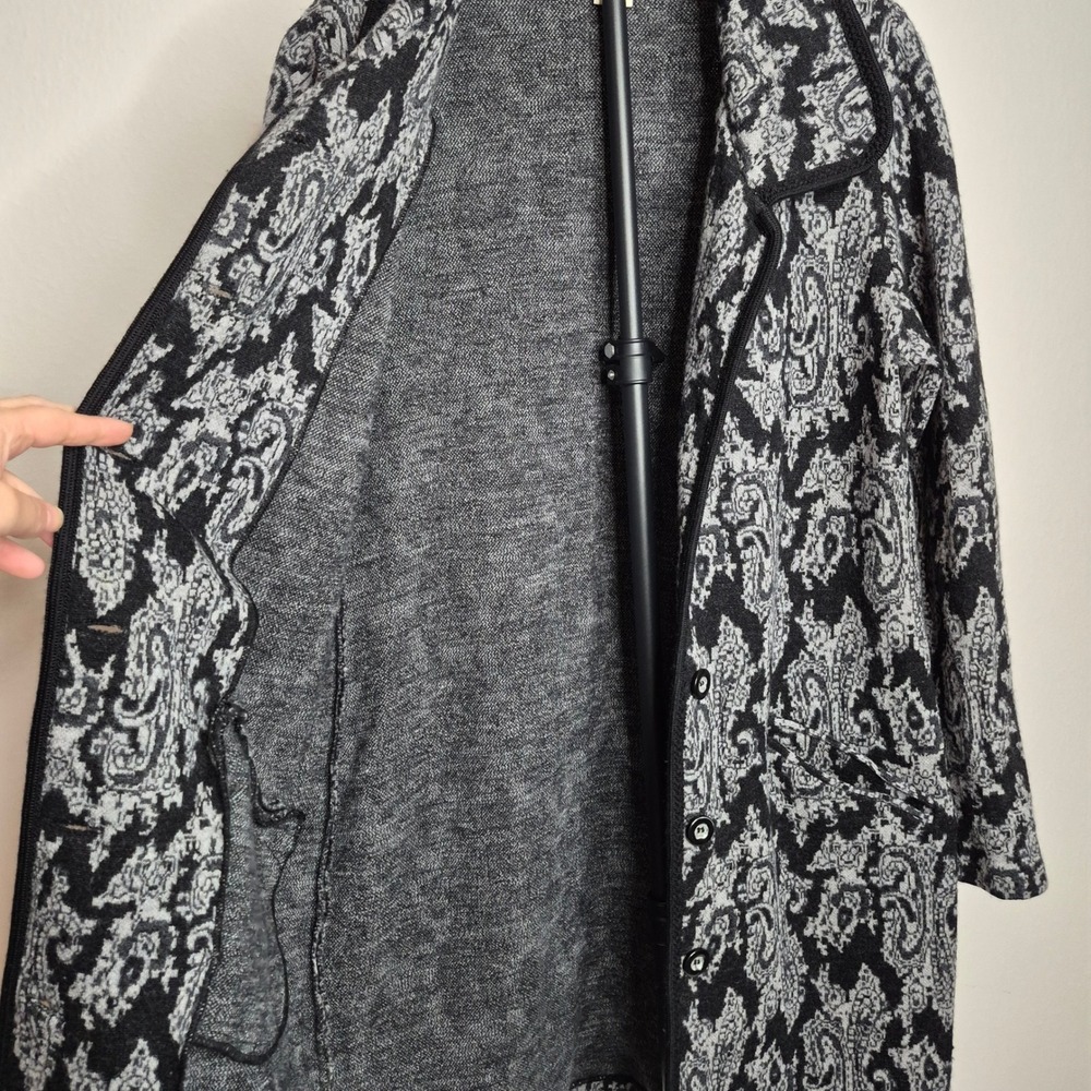 Cambridge Dry Goods 100% Wool Paisley Floral Long Cardigan Sweater Duster M Cozy - Picture 9 of 10